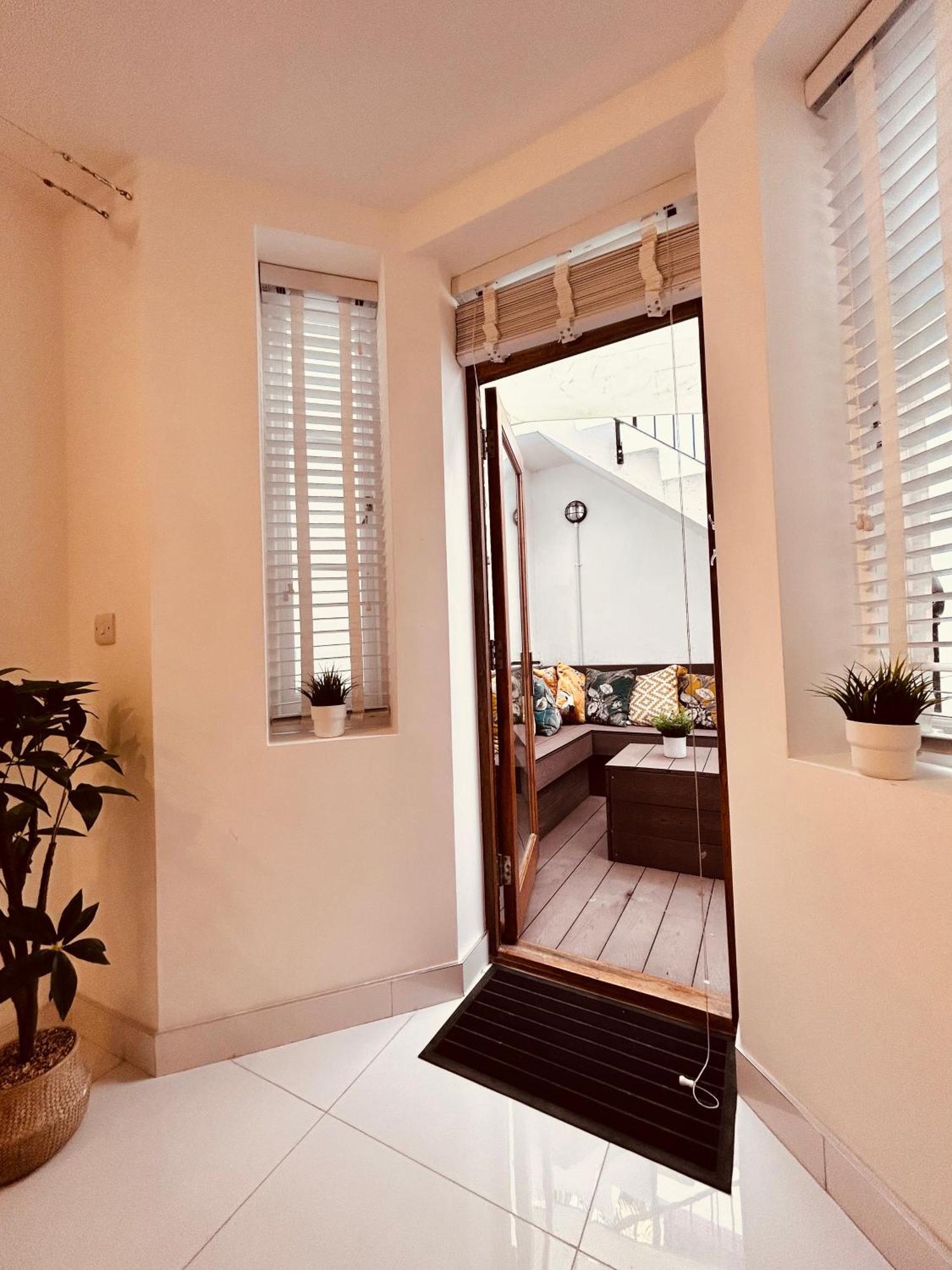 Stunning Spacious B.Apt. Slps.4 London Eksteriør bilde